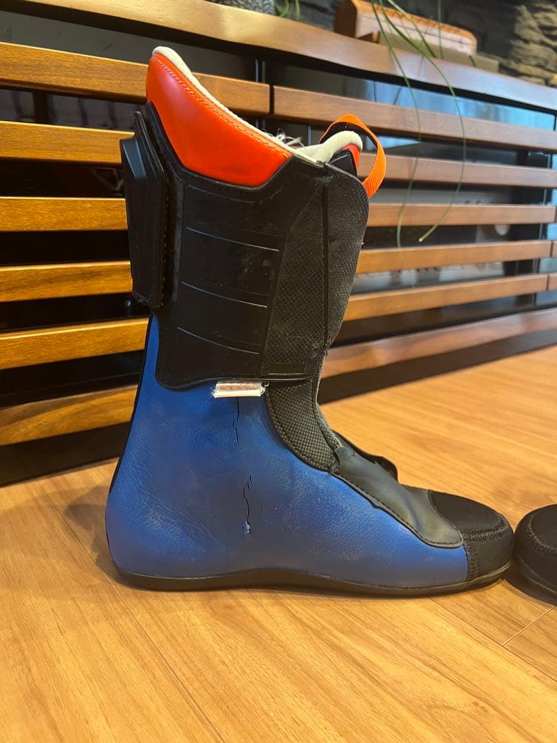 LANGE RS 130 スキー用ブーツ 青/オレンジ