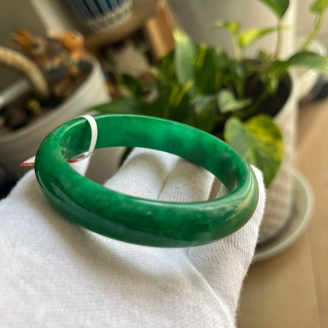 ☆華麗！！艶抜群 天然ひすい翡翠 濃緑翡翠バングル
