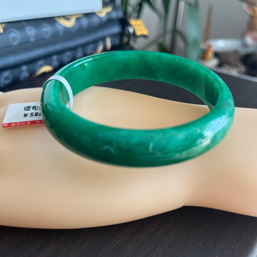 ☆華麗！！艶抜群 天然ひすい翡翠 濃緑翡翠バングル