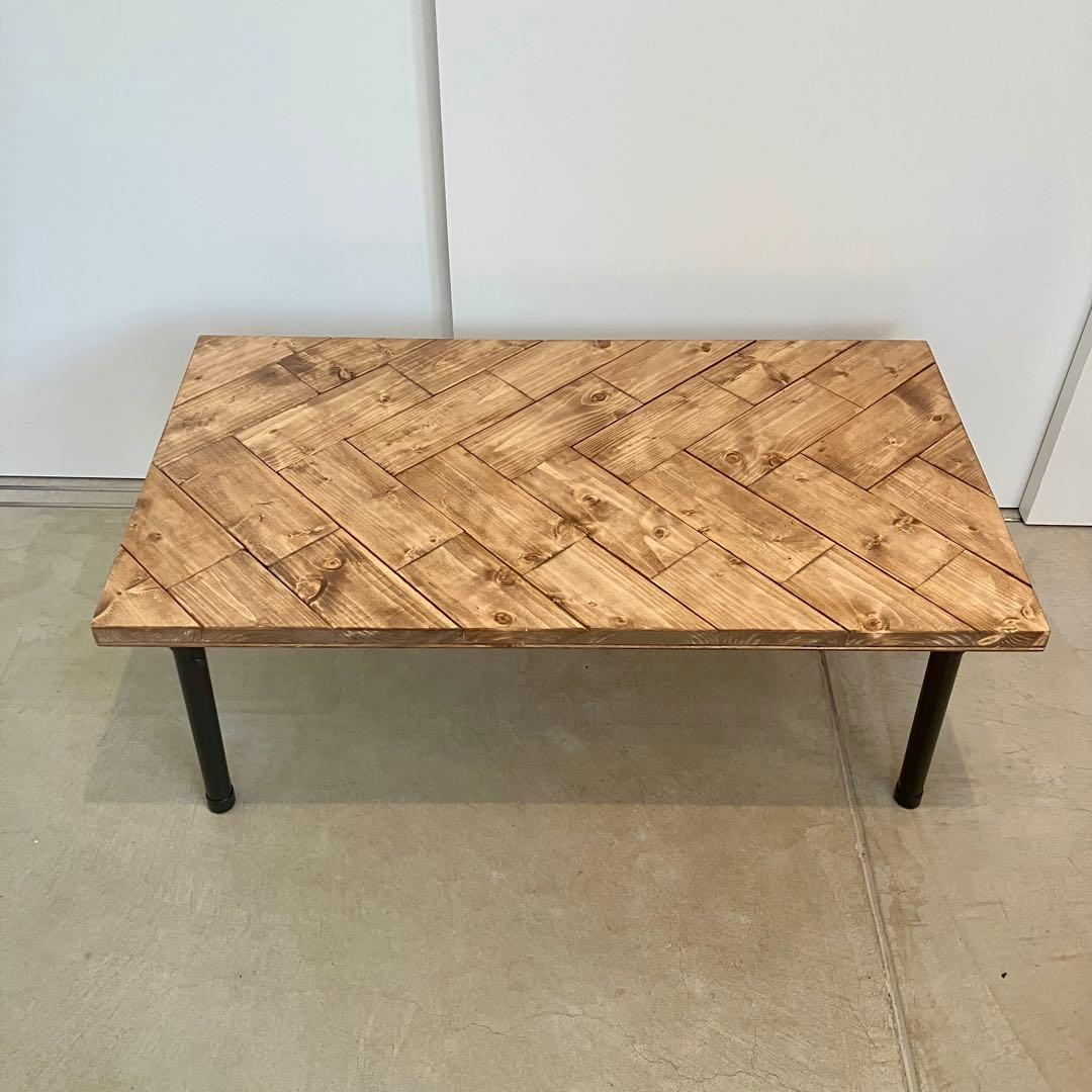 ヘリンボーンの折りたたみテーブル【ハンドメイド家具】