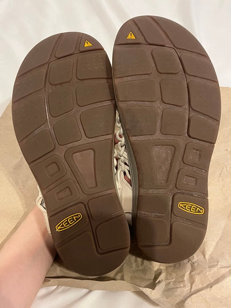 KEEN ユニーク サンダル メンズ 25cm レディースでも〇