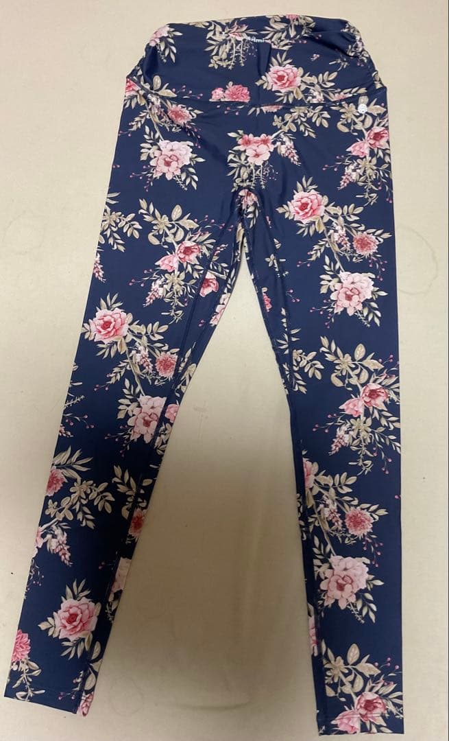 【新品未使用品】アドミラル admiral トップス&レギンス