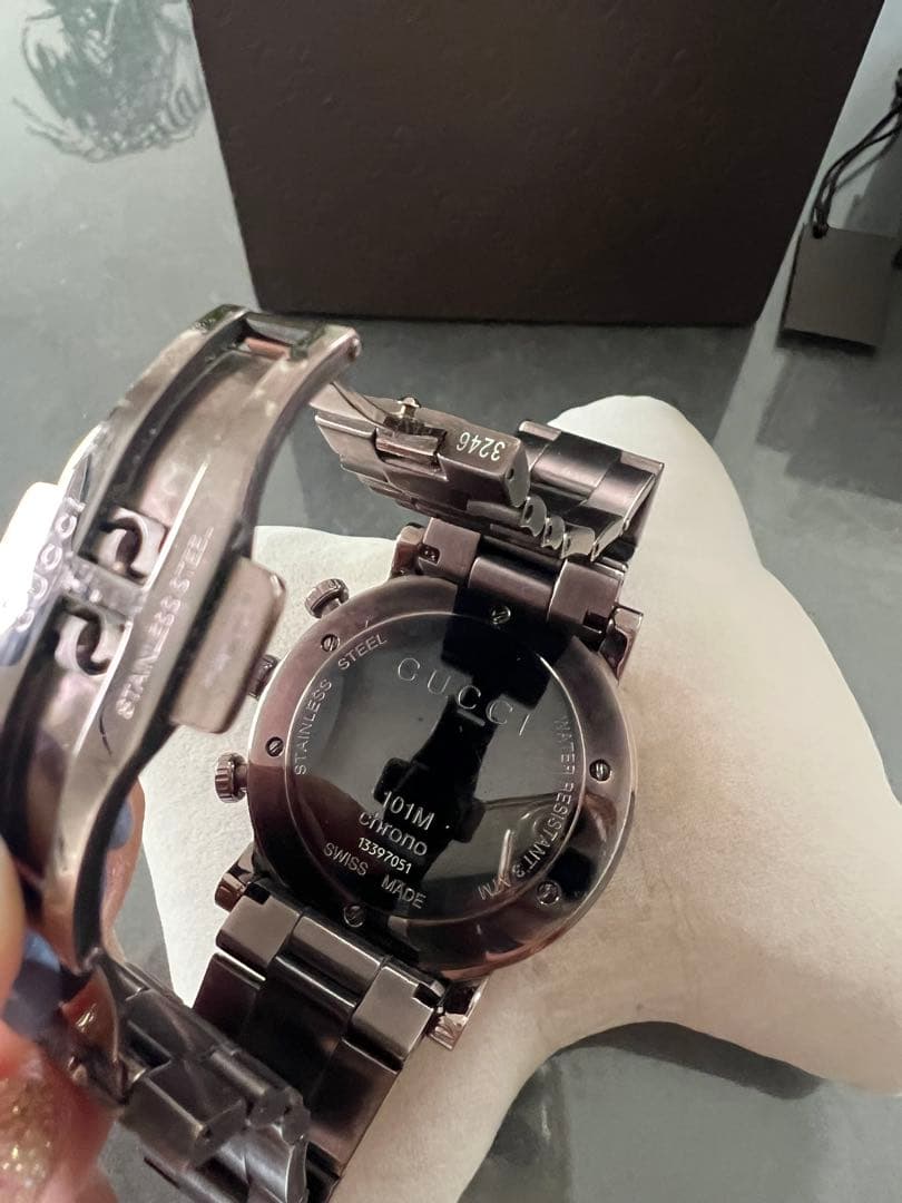 GUCCI グッチブラウン クロノグラフ腕時計