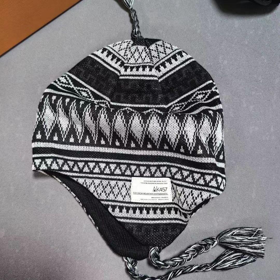 新品バートン AK457イヤーフラップビーニー