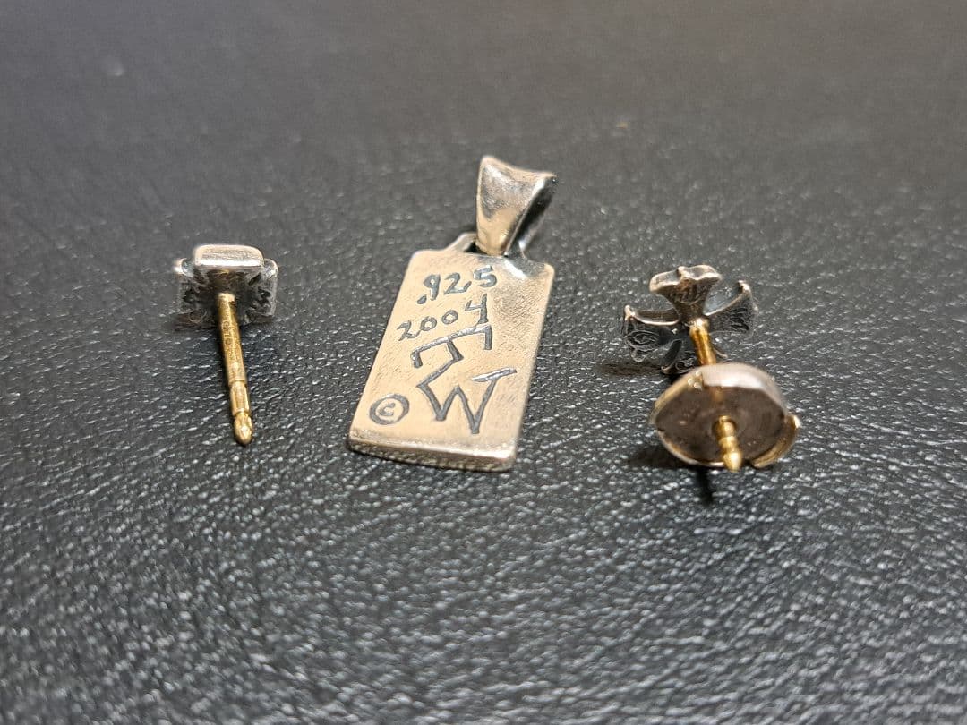 トラヴィスワーカー ピアスセット ペンダントトップ