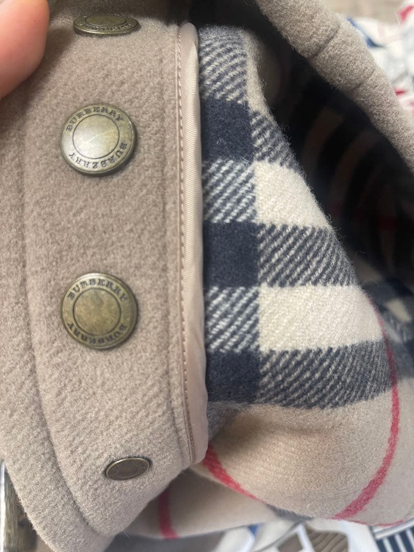 ベージュ ダッフルコート フード付き　バーバリー 美品　半額以下