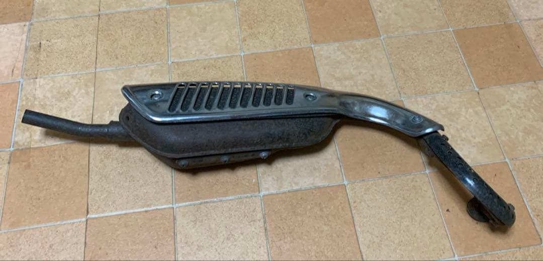 モンキーz50j？純正マフラー　在庫2025か