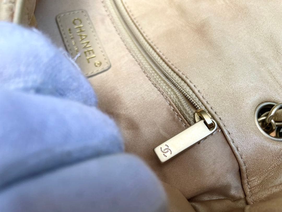 シャネル　マトラッセ　チェーンショルダー　Wチェーン　ターンロック　肉厚