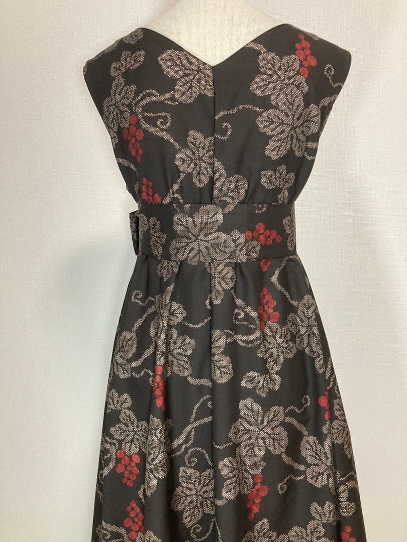 着物リメイク　大島紬ロングフレアワンピース（後ろVネック）着丈118㎝