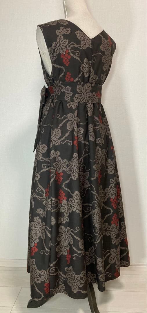 着物リメイク　大島紬ロングフレアワンピース（後ろVネック）着丈118㎝