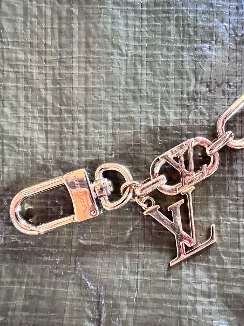 ルイ・ヴィトンマイLVチェーン バッグチャーム ゴールド