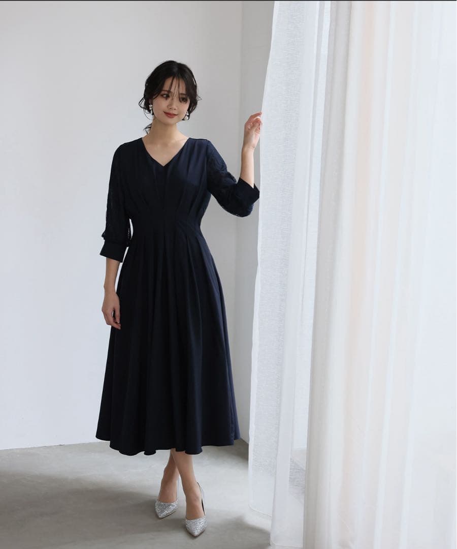 新品⭐️PourVous ウエストタックフレアドレス　結婚式　ドレス　二次会