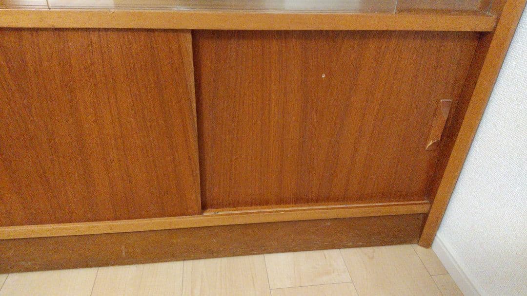 【送料込】Herbert E.Gibbs チーク材 ヴィンテージキャビネット