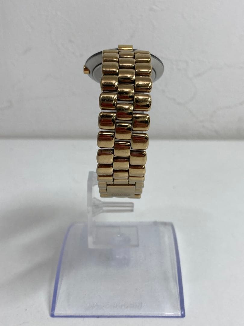 RADO ラドー　ブラック　ゴールド クォーツデイト　腕時計　稼働品