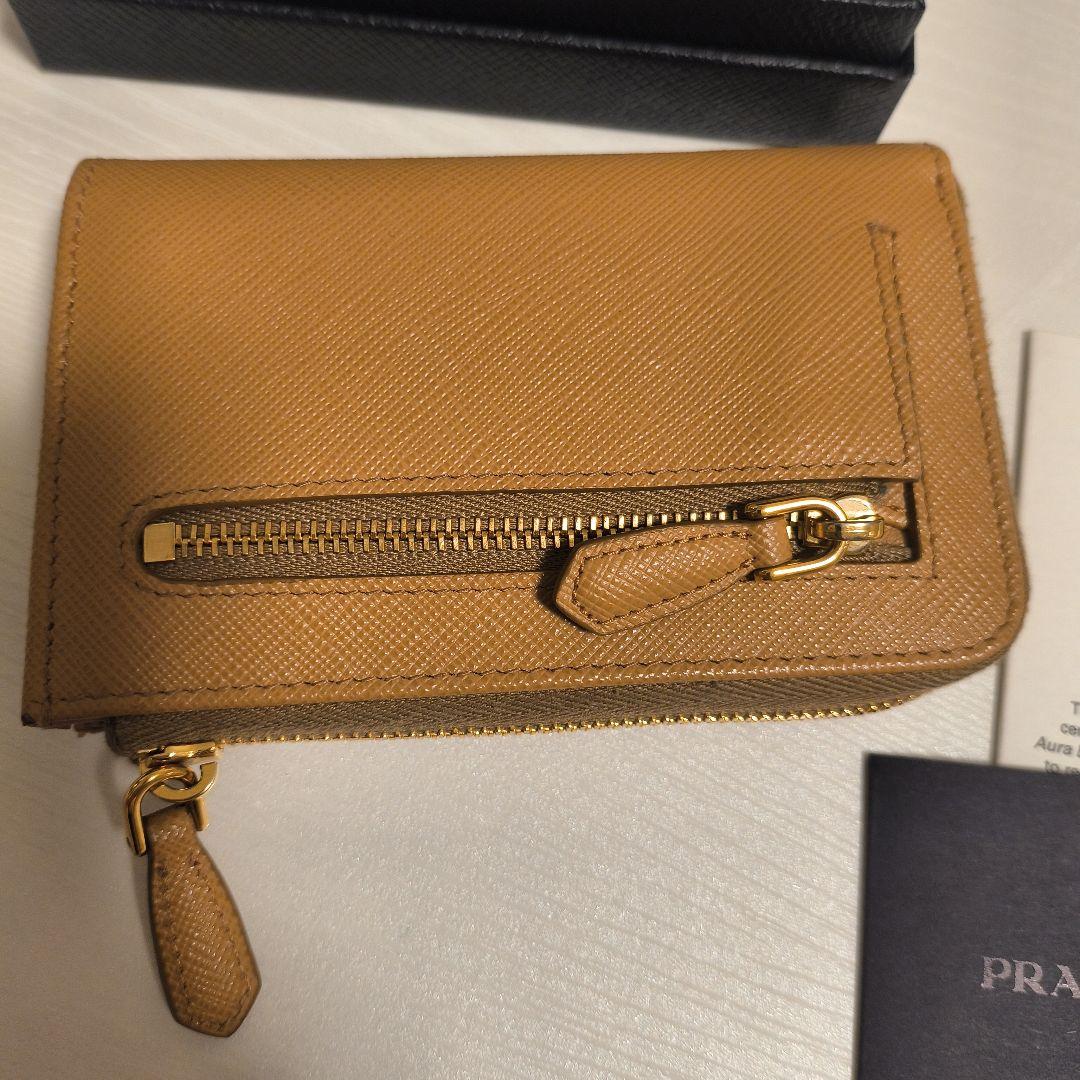 PRADA サフィアーノトライアングルキーケース