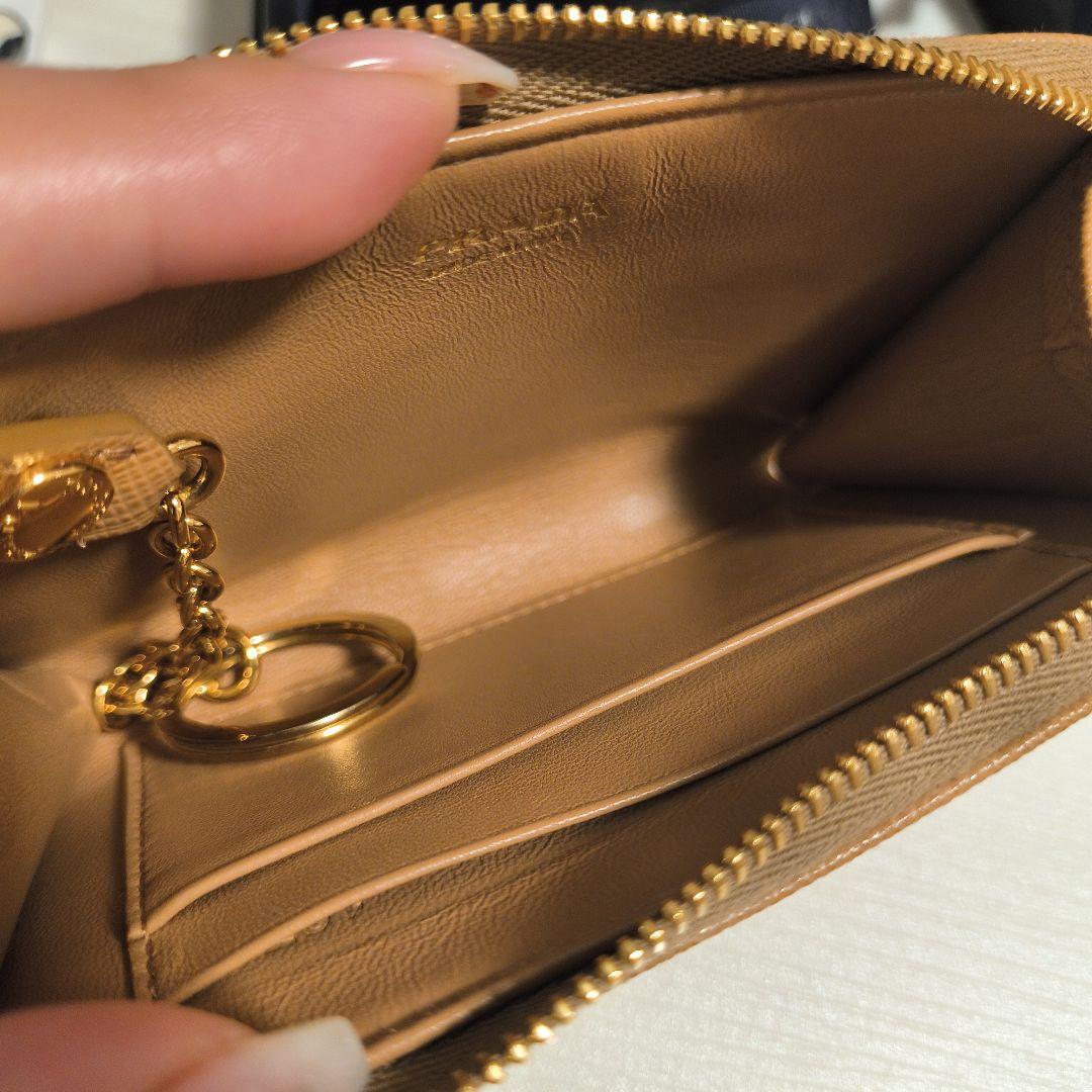 PRADA サフィアーノトライアングルキーケース