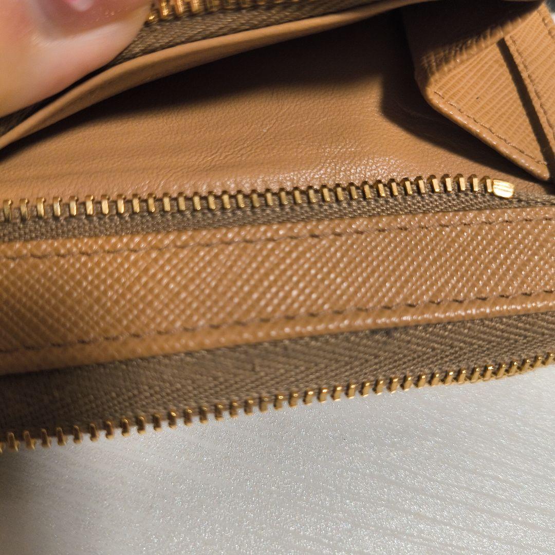 PRADA サフィアーノトライアングルキーケース