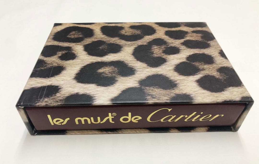 ブラックフライデー12月1日まで　Cartier（カルティエ）中古本