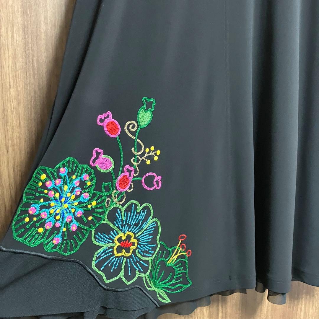 TOKUKO 1er VOL　トクコ　 チュニック　羽織物　コート　お花　刺繍