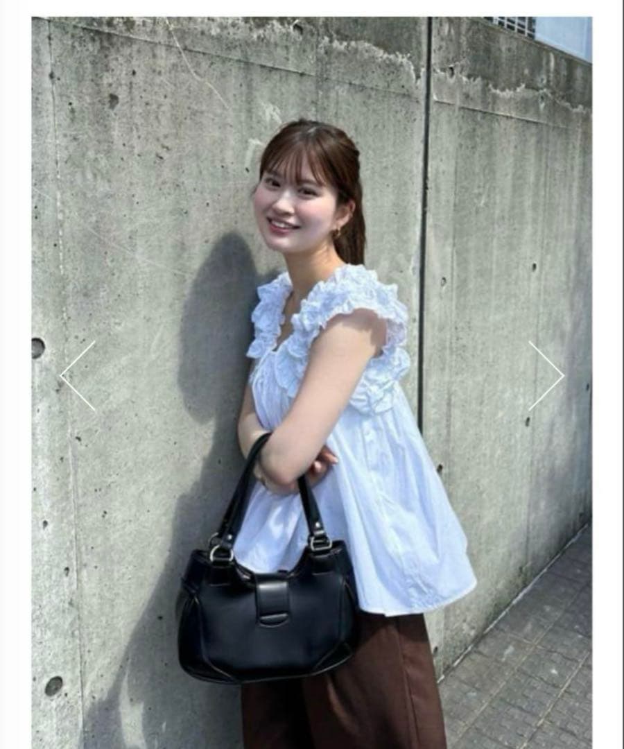 新品未使用moussy SHOULDER FRILLS トップス