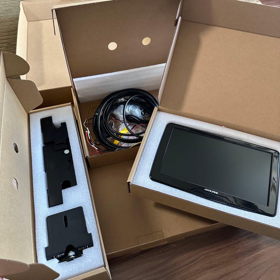 アルパイン　スリムリアビジョン 9型WVGA PKG-SB910