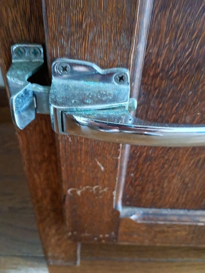 【値下げ中】昭和レトロ　 木製ダブルドア冷蔵庫・保冷庫