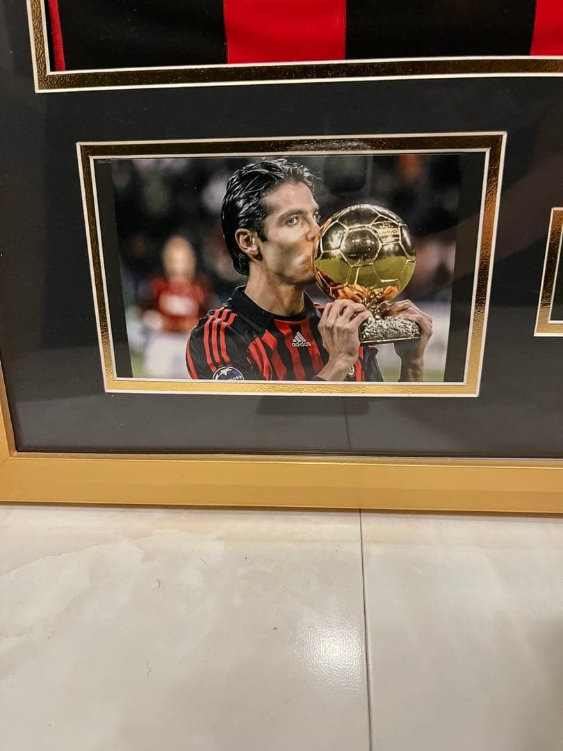 【0524】カカ　サイン入りユニフォーム 長袖 ACミラン 額装