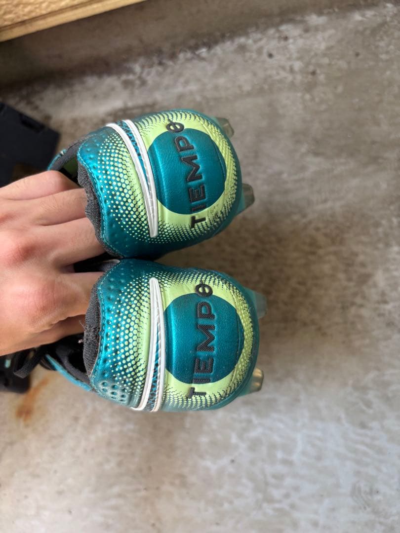 シューズ NIKE TIEMPO LEGEND 8 ELITE FG 27.5