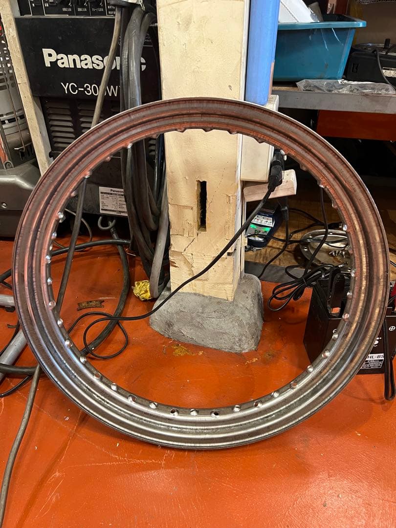 18インチ ドロップセンターリム　ハーレー　ショベル　パン　ナックル