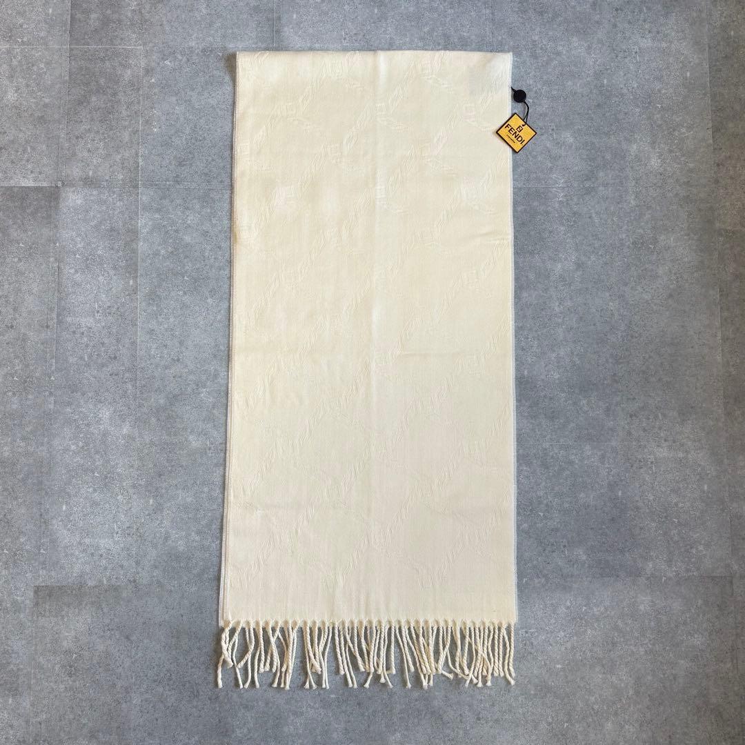 【新品未使用品】FENDI イタリア製 フェンディ ウールマフラー ズッカ柄