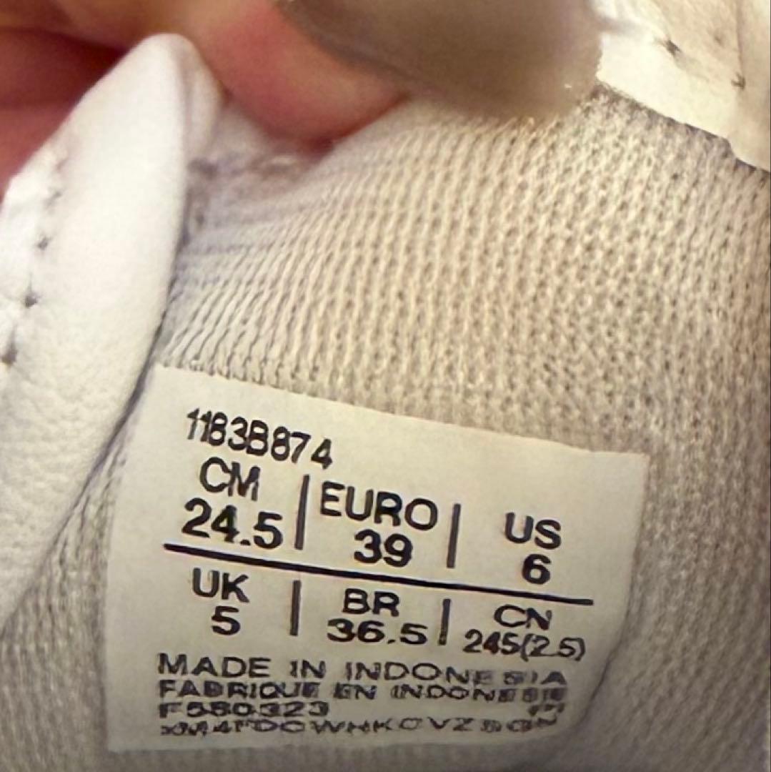 onitsuka tiger オニツカタイガー DELECITY デレシティ