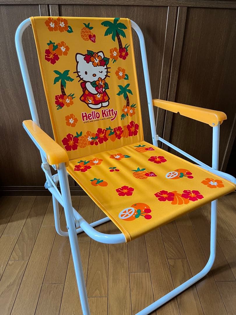 美品　激レア　ハローキティ アウトドアチェア　折り畳み椅子　2002