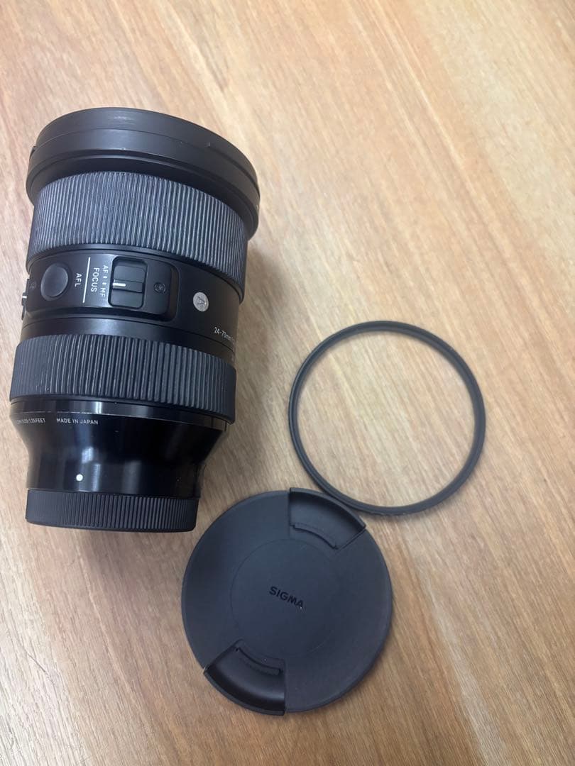 SIGMA 24-70mm F2.8 DG DN ズームレンズ