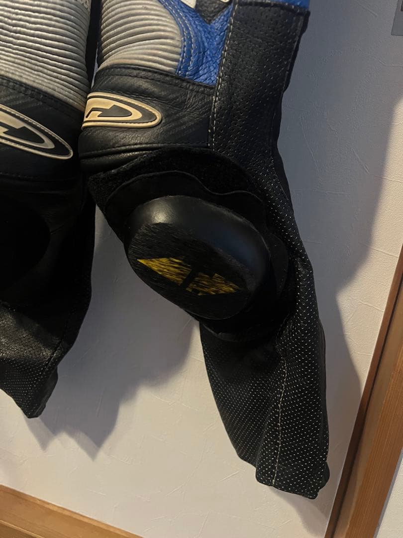 RS タイチ レーシングスーツ サイズLLS 革ツナギ　レーシンググローブ　青白