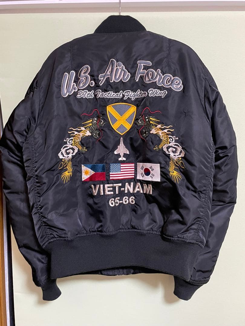 AVIREX MA-1 フライトジャケット 刺繍 ベトナム戦争