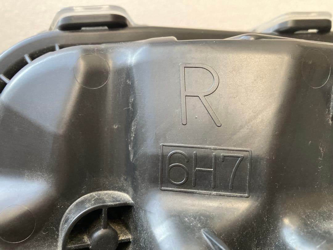 ハイゼット(S700V) 右ヘッドランプ　美品