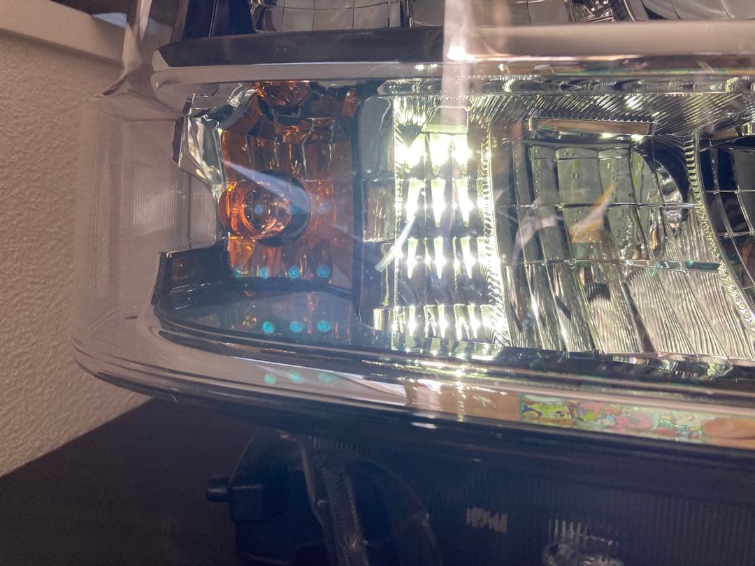 ハイゼット(S700V) 右ヘッドランプ　美品