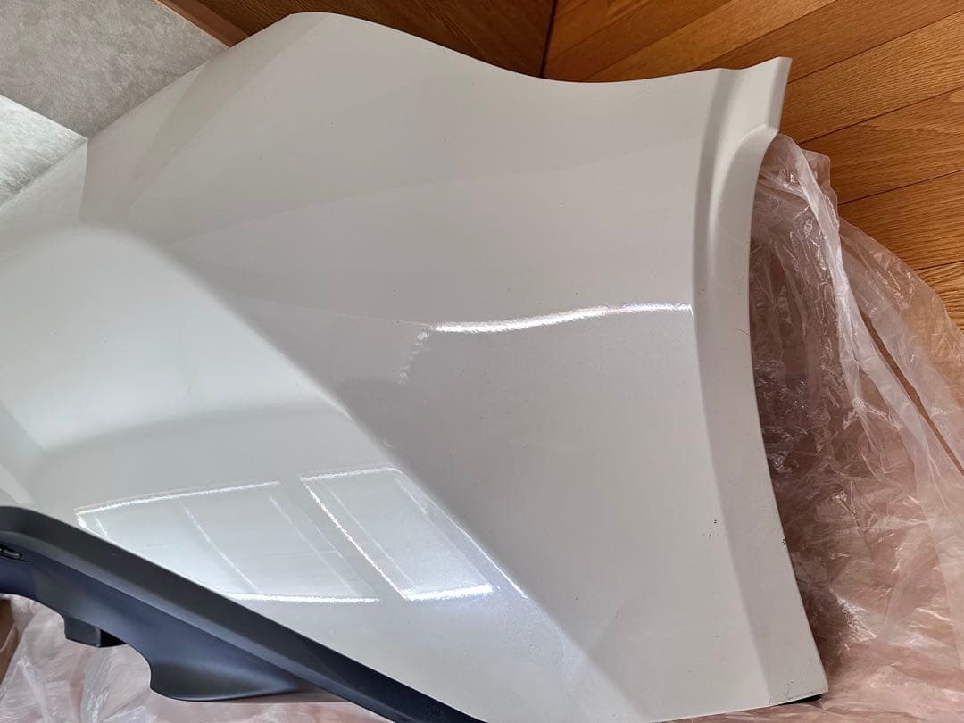 gr86 リアバンパー　ホワイトパール