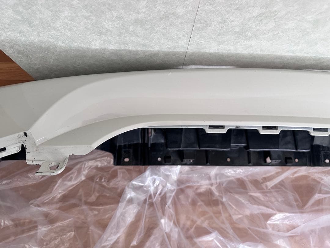 gr86 リアバンパー　ホワイトパール