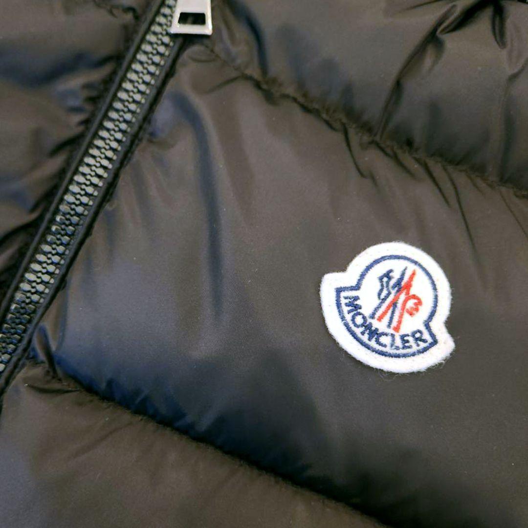 s1054　美品　MONCLER ダウンベスト GALLINULE