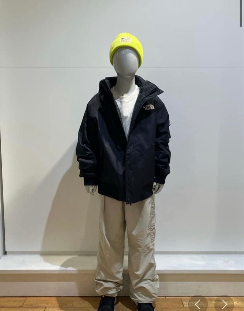 ノースフェイス ウィンターボンバージャケット 160 アウター　ダウン