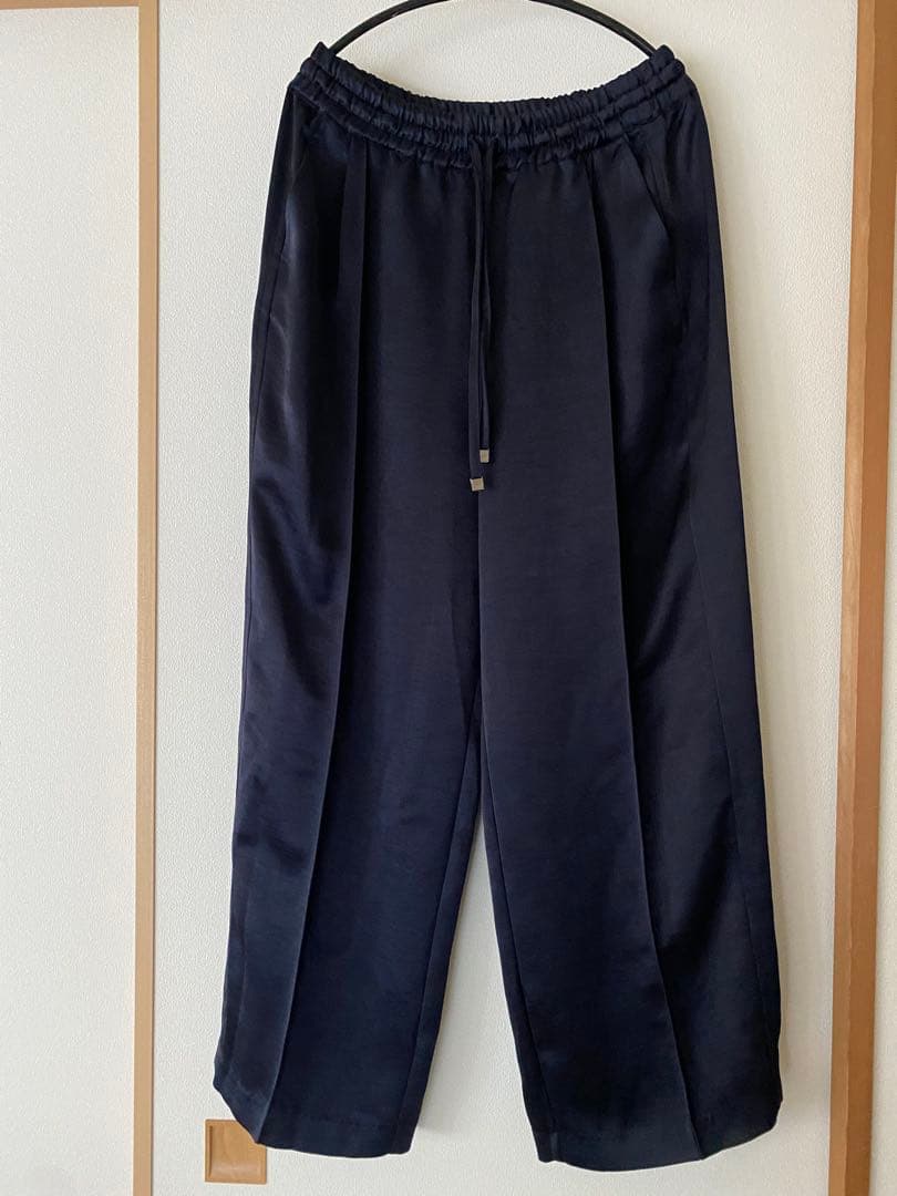 weakend 深海ちゃんサテンパンツ