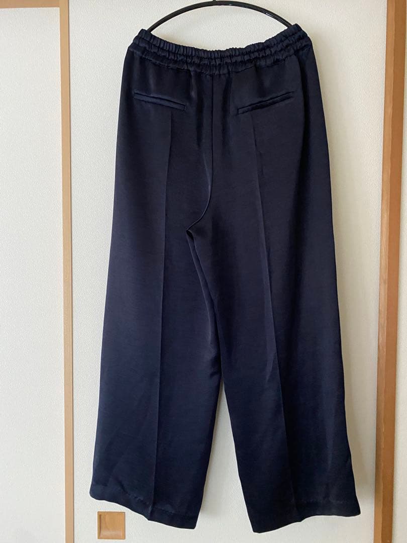 weakend 深海ちゃんサテンパンツ