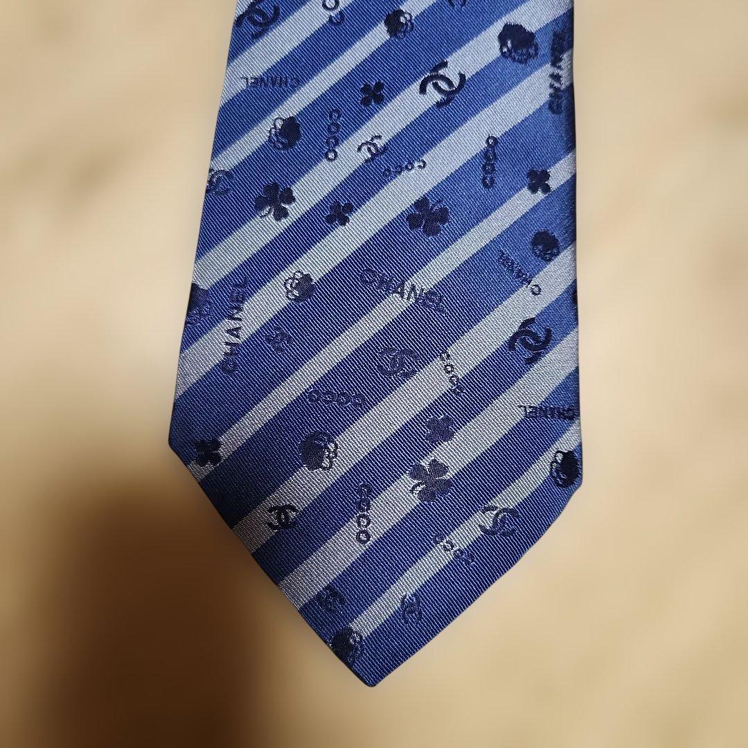 CHANEL 青 ストライプ ネクタイ 箱付き
