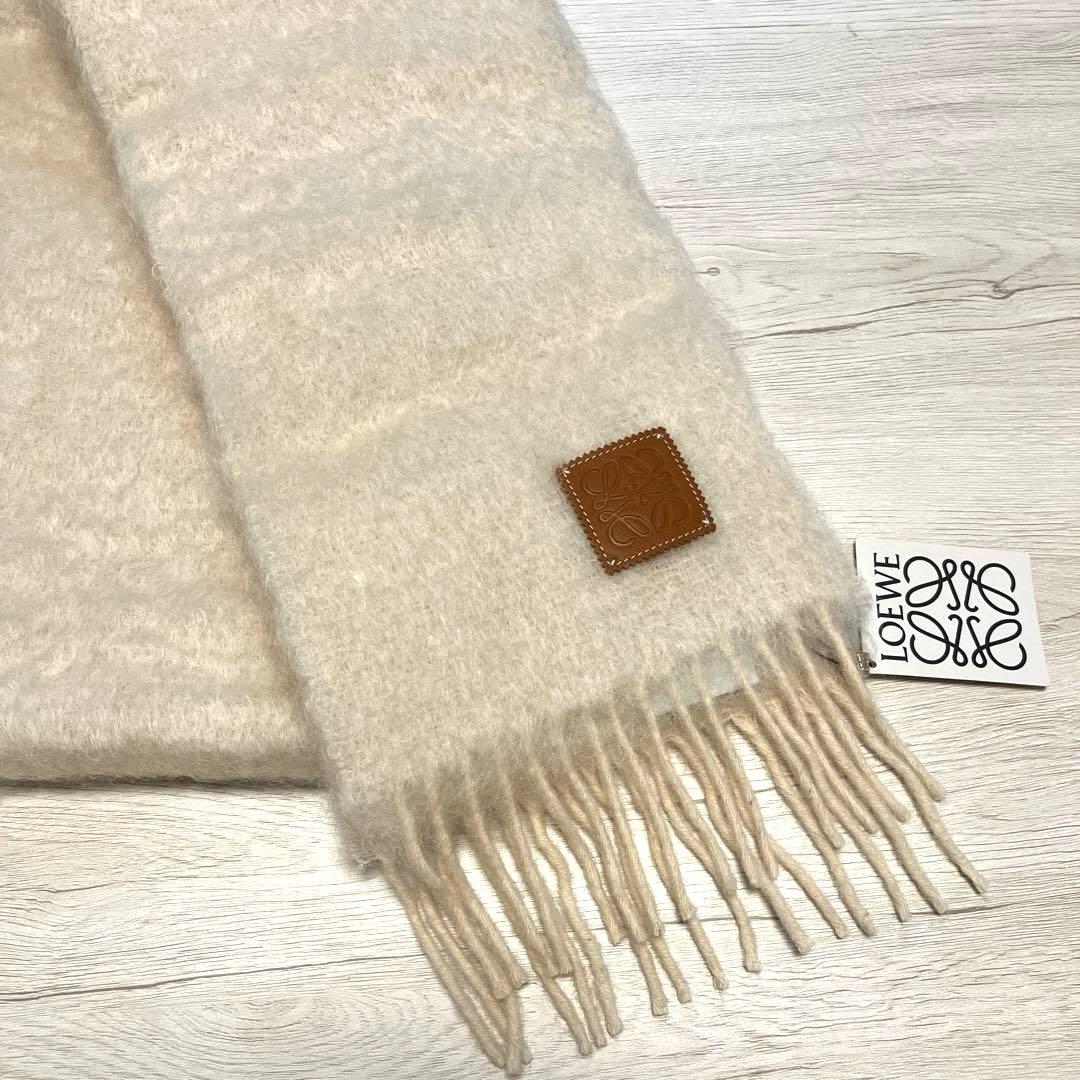 新品 ロエベ マフラー LOEWE