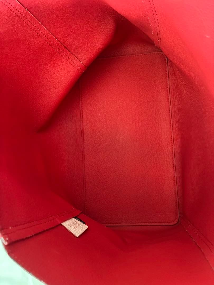 【美品】FURLAトートバッグ レザー 肩掛け ビジネス 大容量