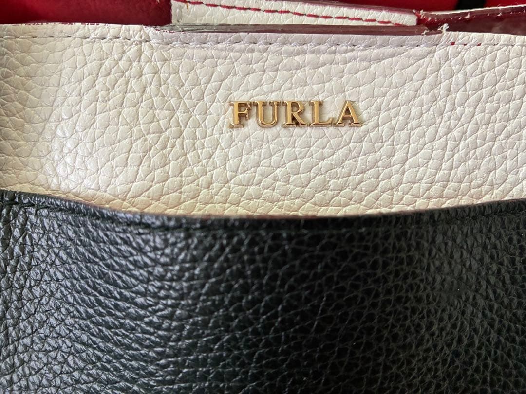 【美品】FURLAトートバッグ レザー 肩掛け ビジネス 大容量