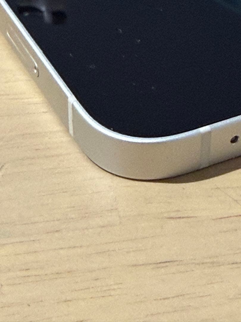 Apple iPhone 13 128GB スターライト