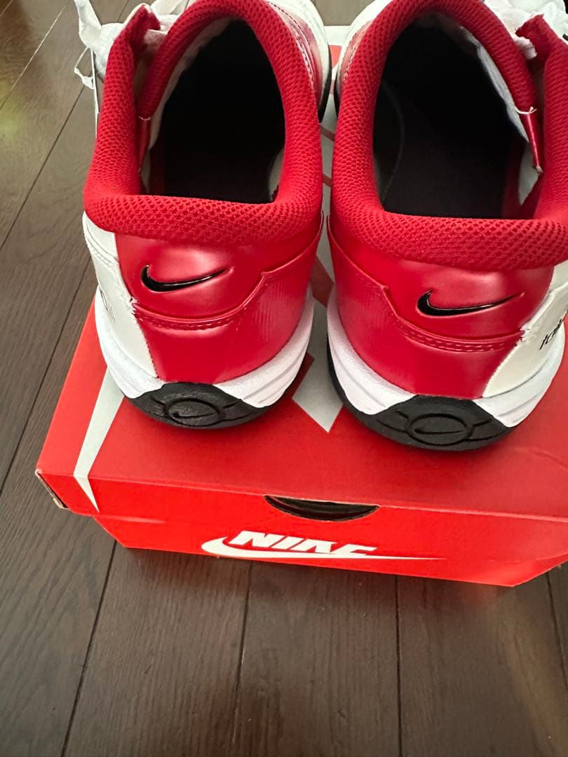 【未使用】NIKE TOTAL 90 ナイキフットサルシューズ　27.5センチ