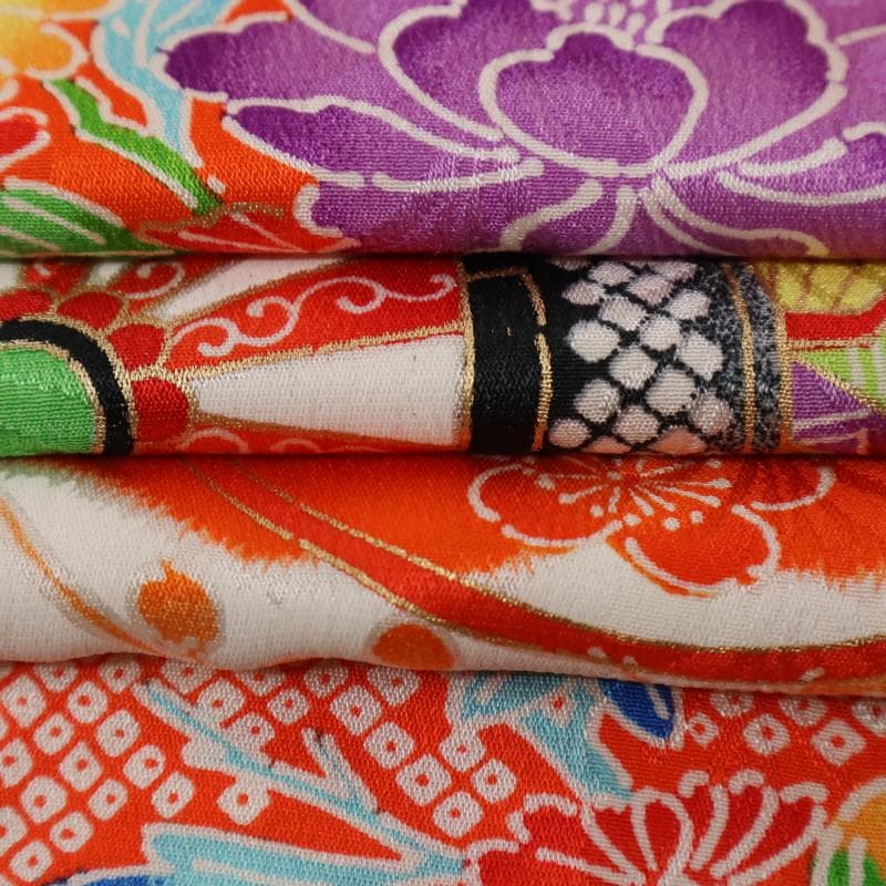 七五三＊女の子　着物単品 三歳 子供 花車模様 白地 正絹 お祝着＊8RS3